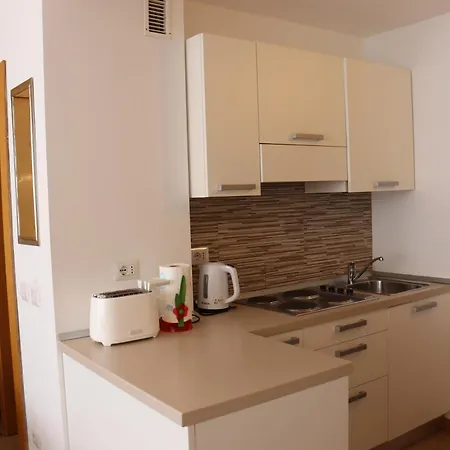 Monika Beautiful View Lovely Garda (Verona)